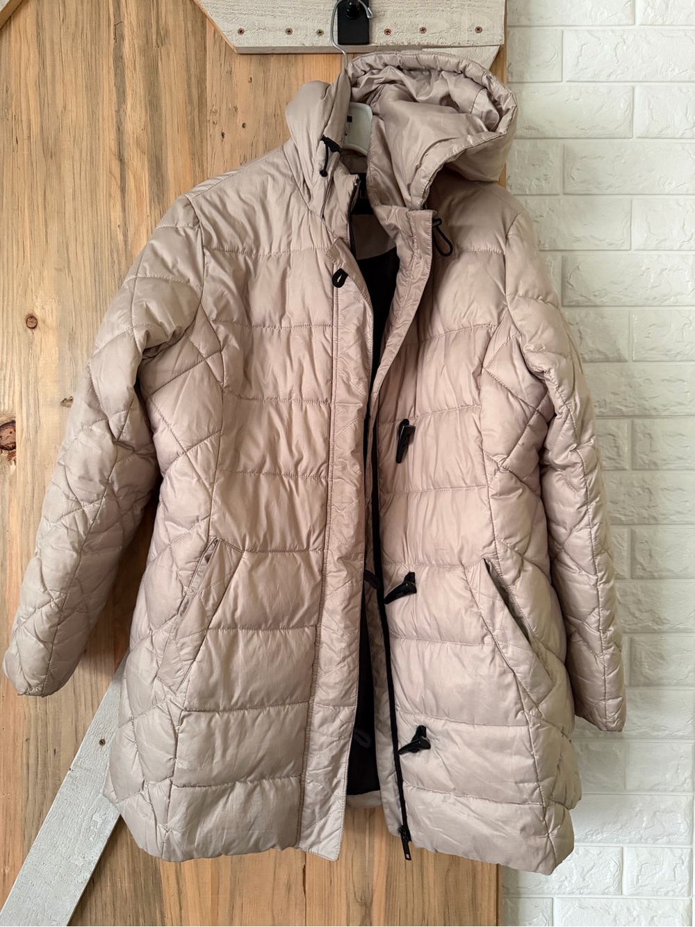 Women's Hooded Quilted Puffer Coat - Beige/Champagne Big Chill L